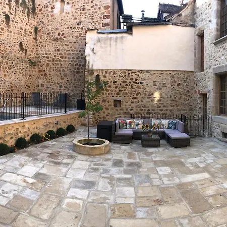 De L'ancien College Holiday home *